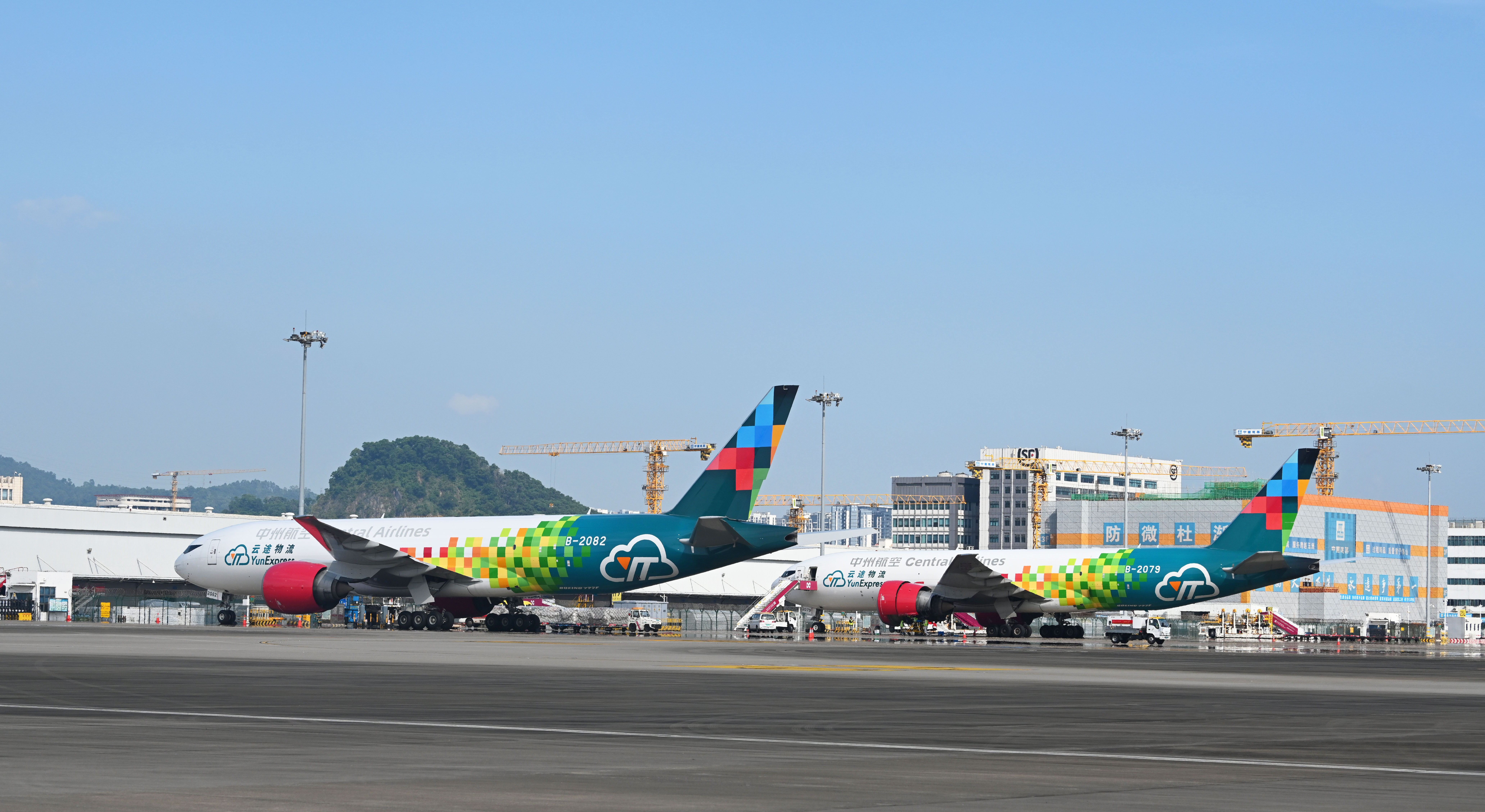 飛機(jī)官網(wǎng).jpg